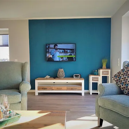 Bernstein Mare Rose 8 Büsum